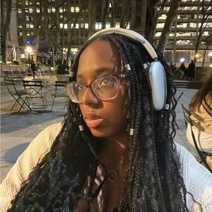 Meet your Posher, Ariel